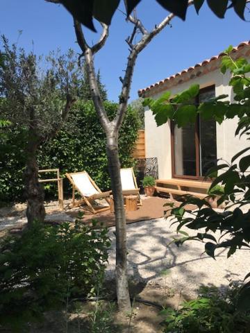 La Maison 1440 L'Isle-sur-la-Sorgue Exterior photo